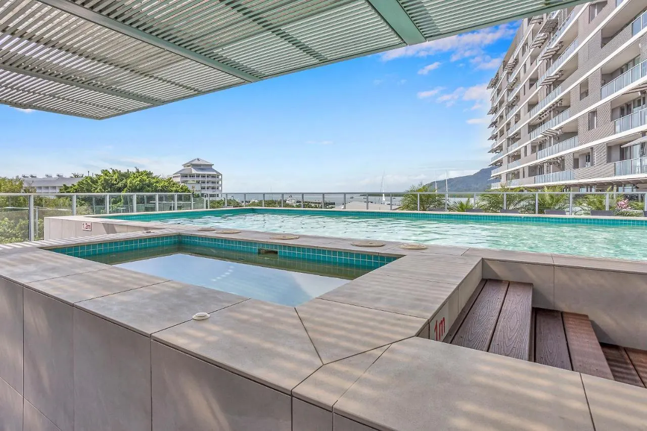 2Br Stylish Getaway @ Harbour Lights Cairns Apartment Australia